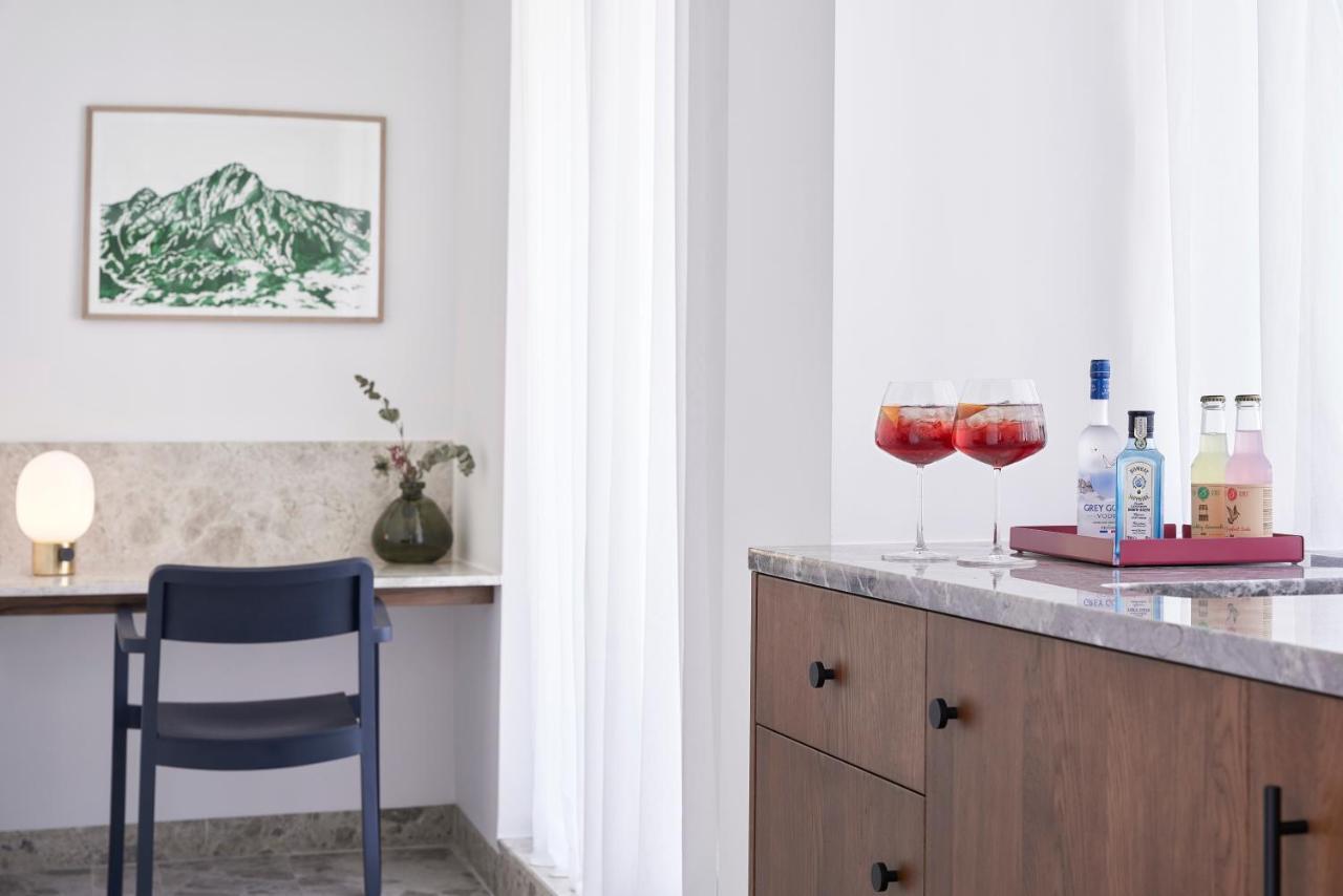 The Social Athens Hotel, A Member Of Radisson Individuals ภายนอก รูปภาพ