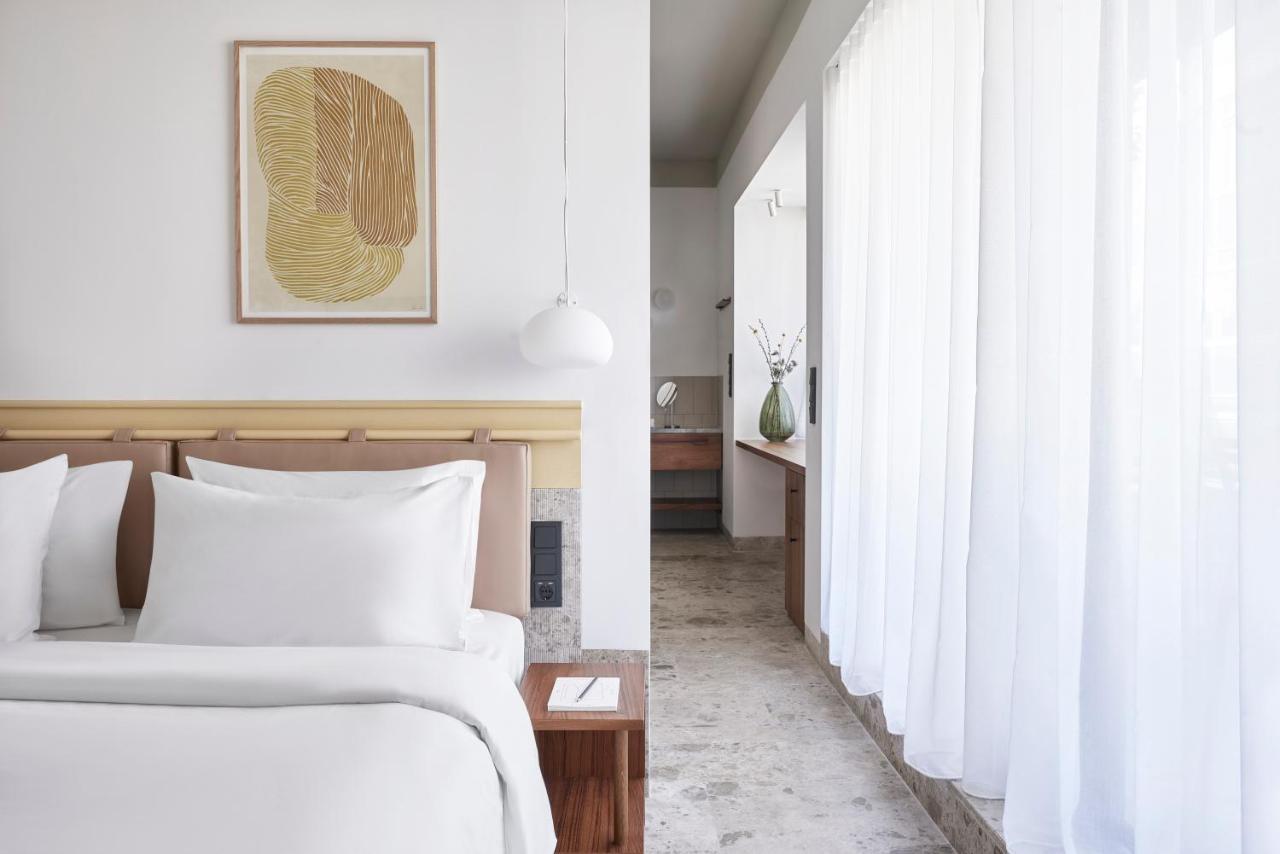 The Social Athens Hotel, A Member Of Radisson Individuals ภายนอก รูปภาพ